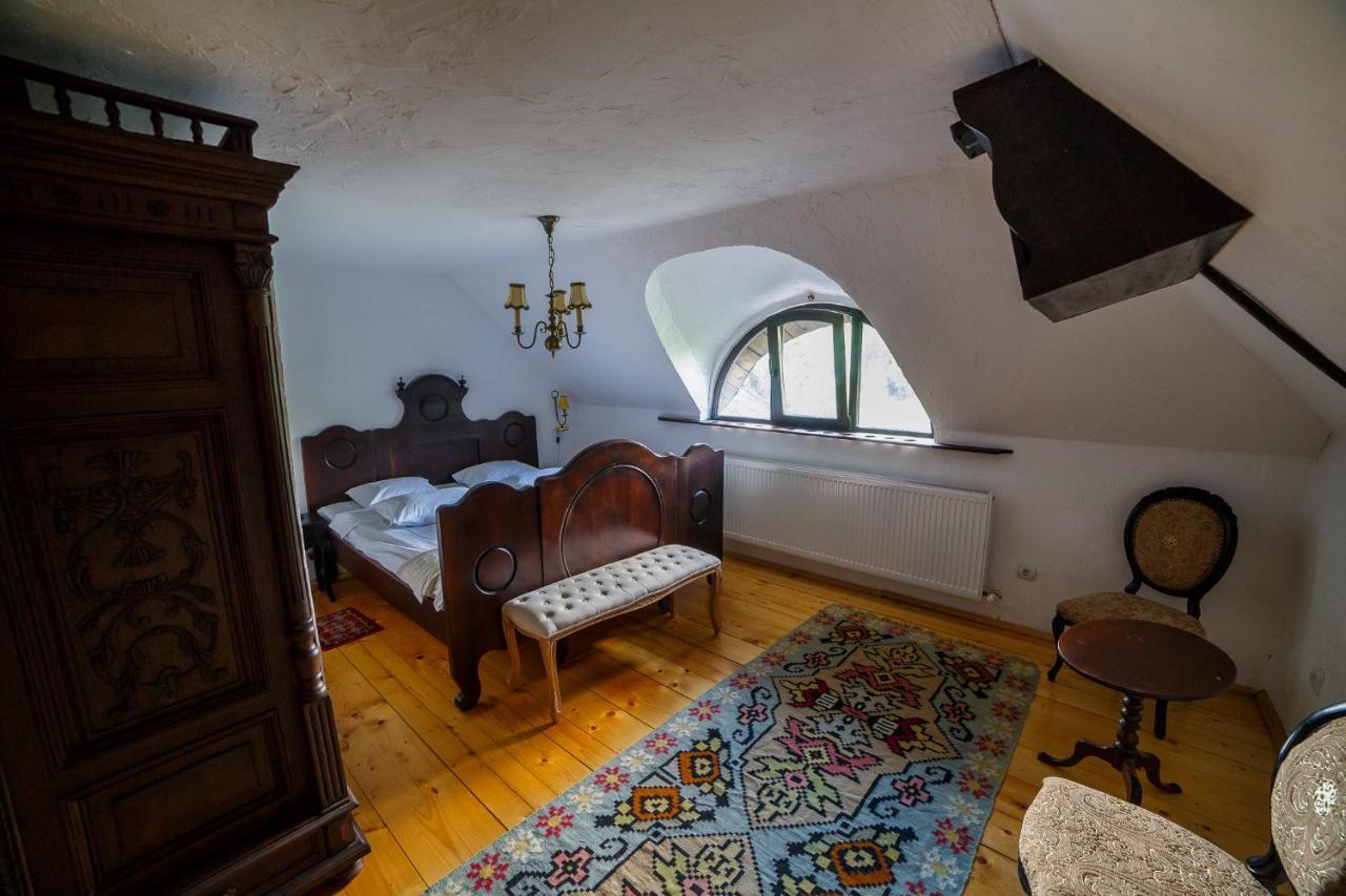 Casa Poveste Pensiunea-Muzeu Câmpulung Moldovenesc Exterior foto