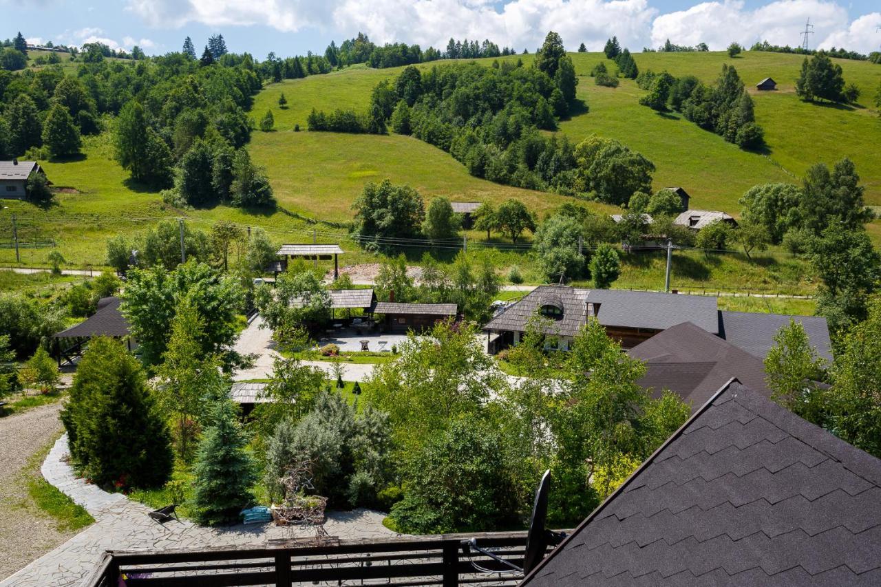 Casa Poveste Pensiunea-Muzeu Câmpulung Moldovenesc Exterior foto