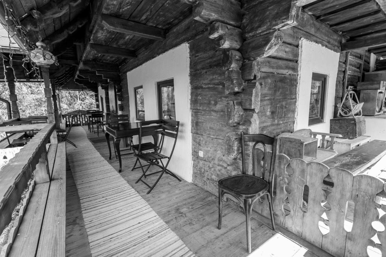 Casa Poveste Pensiunea-Muzeu Câmpulung Moldovenesc Exterior foto
