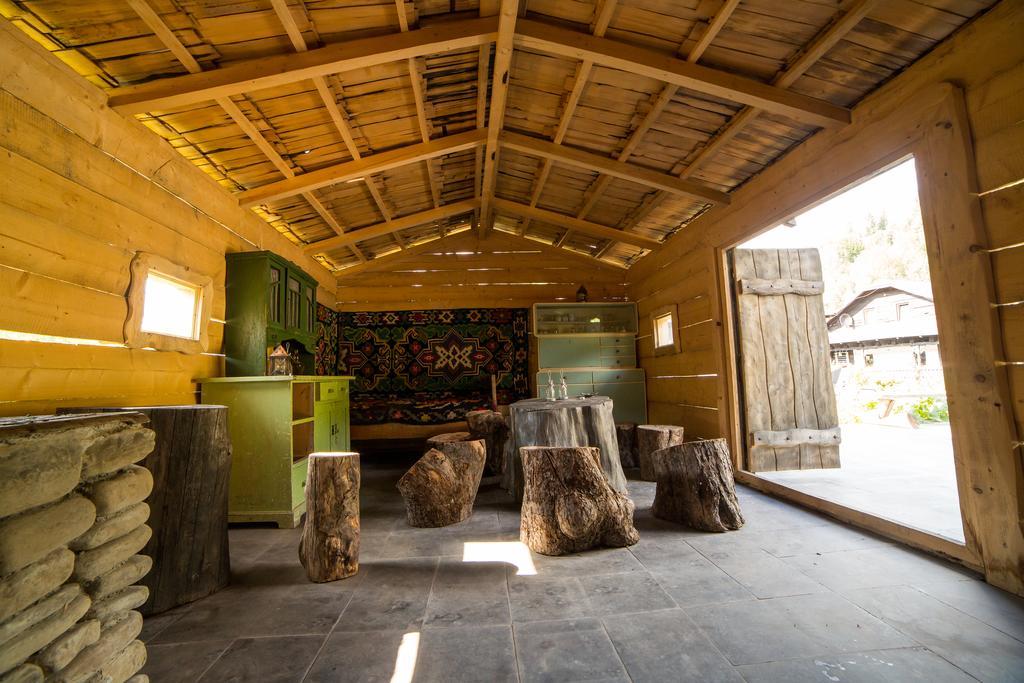 Casa Poveste Pensiunea-Muzeu Câmpulung Moldovenesc Exterior foto